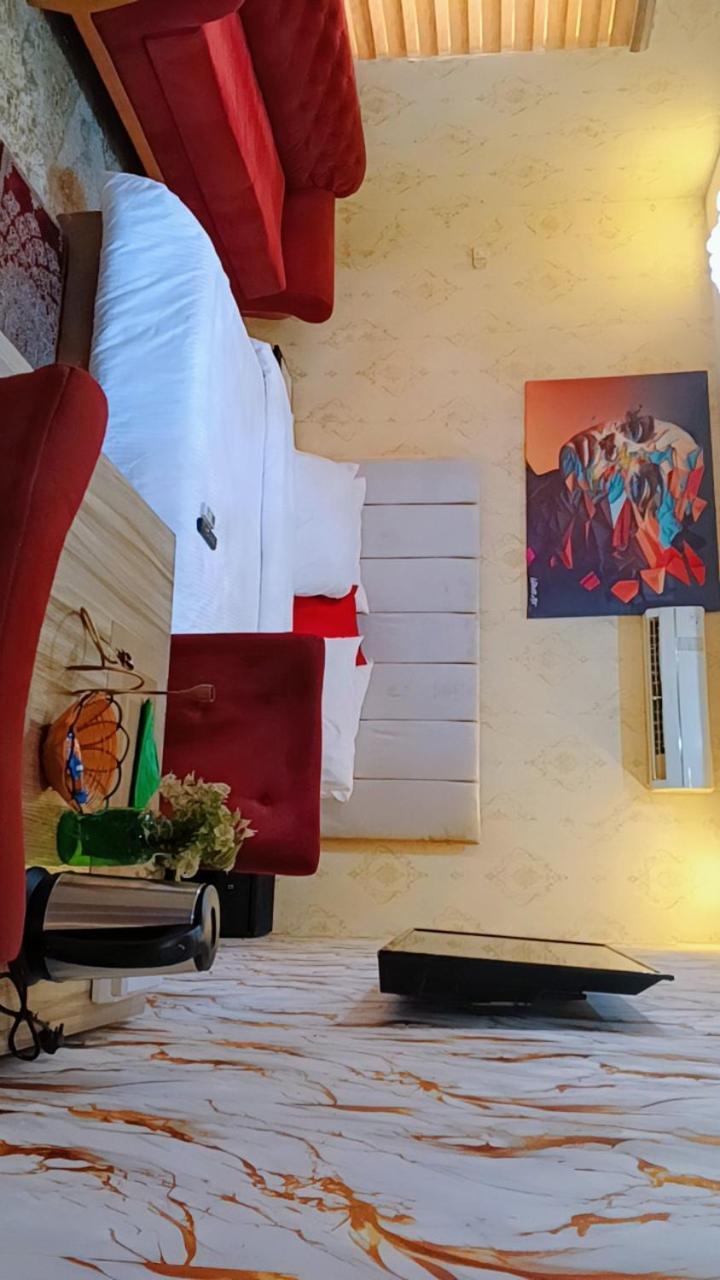 Nuit De Paris Hotel Abuja Exterior photo