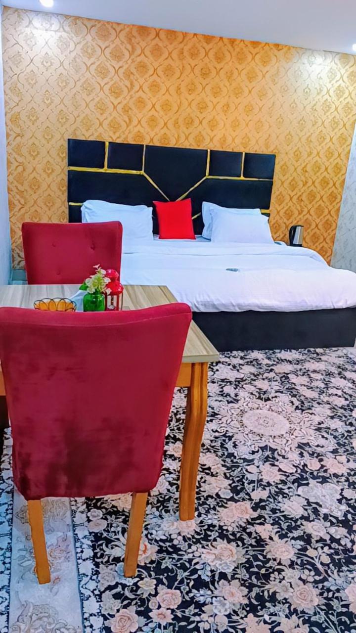 Nuit De Paris Hotel Abuja Exterior photo