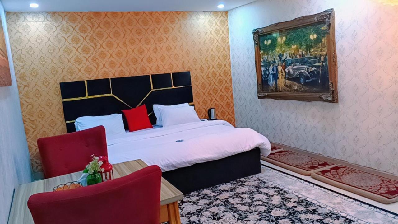 Nuit De Paris Hotel Abuja Exterior photo